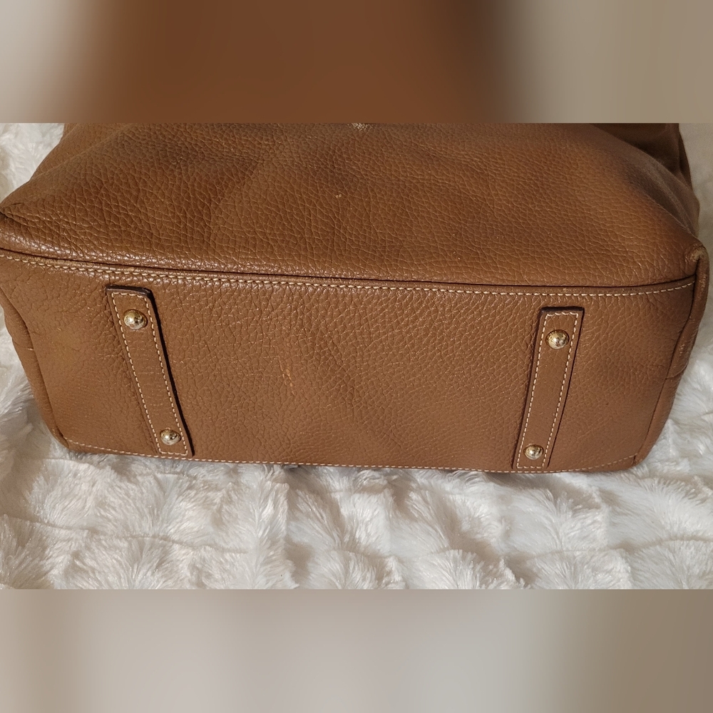 Dooney & Bourke  Large Tan Pebbled Leather Shoulder Bag with Gold Hardware - Picture 8 of 14